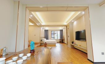 Shennongjia Linqi Shanshu Hotel