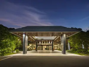 Howard Johnson Dongqian Lake Plaza Ningbo -Spring Joy Wing