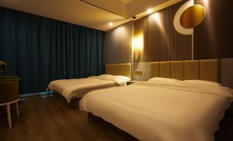 Kangding Shiguangli Holiday Hotel