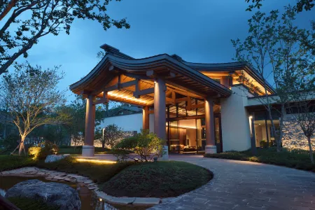 Langzhong Shuicheng Jiazhu Ligang Hotel Отели в г. Ланьчжон