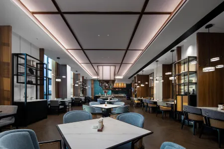 Days Inn by Wyndham Changsha Yuhua Отели рядом с достопримечательностью «Hunan Vocational College of Science and Technology (Muyun Campus)»