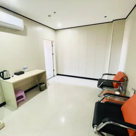 Xihua Rongyue Boutique Hotel