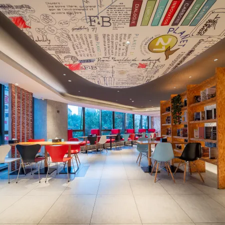 Ibis Hotel (Chengdu Taikoo Li Chunxi Road)