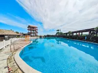 Sea View Theme Hotel - Pools