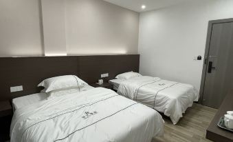 Huayi Hotel (Shangyou Commercial City)