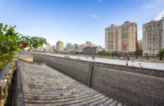 Honglu Garden Hotel (Xi'an Zhonggulou Huimin Street Branch)