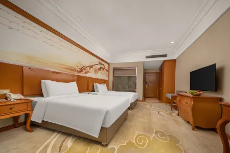 Vienna 3 Best Hotel (Shimen Baofeng)