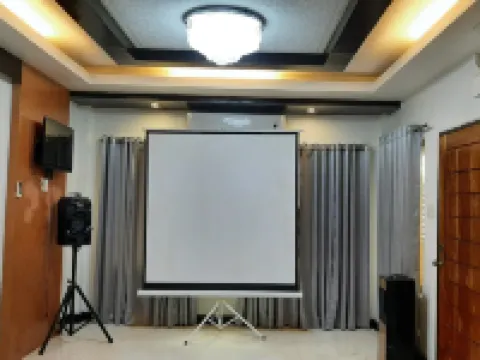 LIVEWIRE PLANET SUITES ジェネラル・サントスのホテル