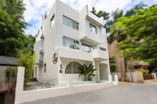 Haikou Chuqing Homestay (Haidiandao Hainan University) - Romantic