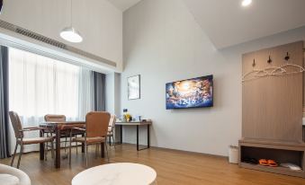 Cangzhou Lester Hotel (South High-speed Railway Station)