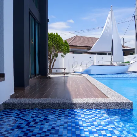 The Luxurious 168 Cruise, Melaka