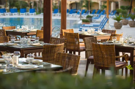 Renaissance Cairo Mirage City Hotel