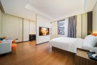 椰喜堂·沉香主題飯店（騎樓老街鐘樓店） 天后宮附近的飯店