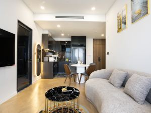 KN Apartment in Lumiere Riverside