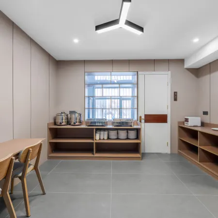 Homeinn Pebble Hotel (Jinzhong Shouyang Party School)