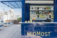 Hotel Midmost by Majestic Hotel Group - bar