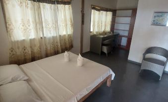Tori's Backpackers Paradise