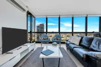 Melbourne Lifestyle Apartments - Best Views on Collins - balcone