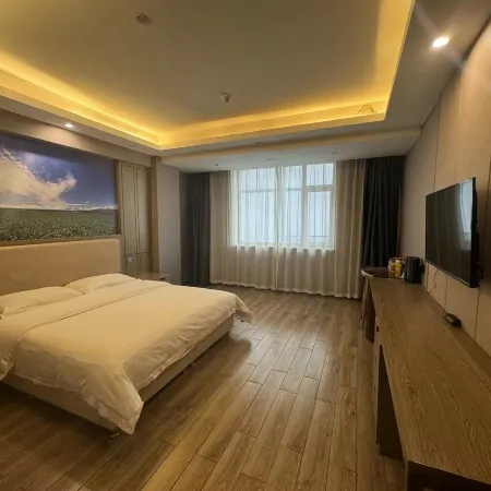 Qian'an Jiurun Tangquan Hotel