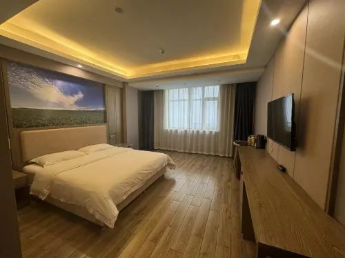 Qian'an Jiurun Tangquan Hotel - parking