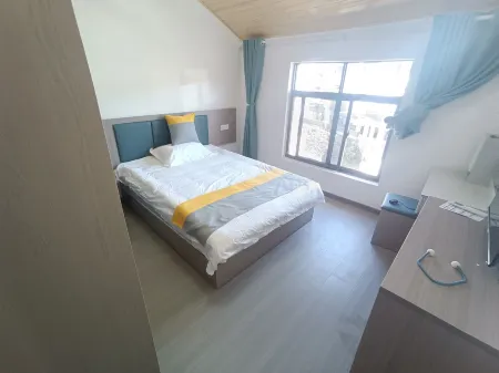 Yibo Homestay Отели в г. Шитай