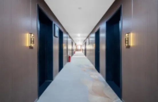 Home Inn Ruibai Cloud Hotel (Shijiazhuang Railway Station Huihua College Branch)