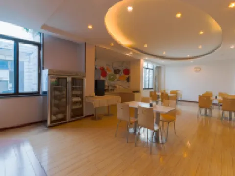 Yuanjia 365 Hotel Chain (Fangcheng Jialecheng Branch) Hotels in Fangchenggang