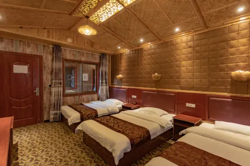 Dunhuang Youmeng Inn (Mingsha Mountain Crescent Spring Scenic Area East Gate Branch) - Inns