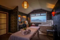 Woodhouse Mountain Lodge Hotels in Warkworth