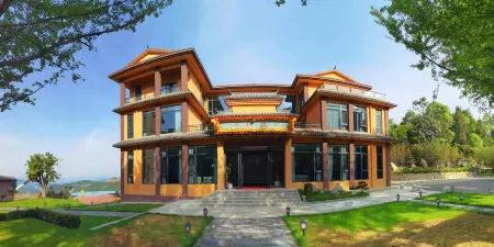 Yijian Tailai Homestay Отели в г. Бадун