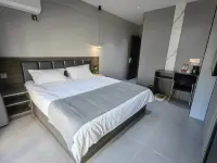 Wuyue Hotel