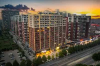 Lanyue Hotel (Xuchang Changge Yiwu Chengzhong Mao Ideal City Branch) Hotels in Changge