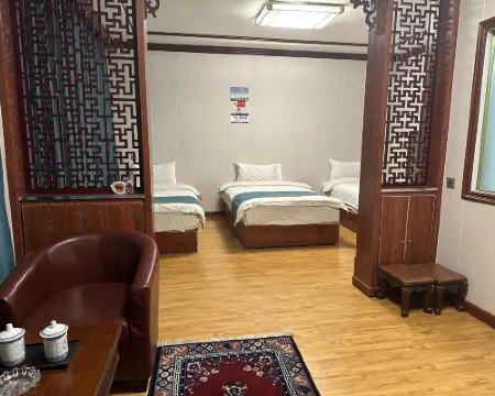 Machu Lhundup Hotel Hotels in Maqu