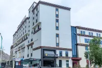 Lhasa Jinxi Ruihao Hotel (Municipal Government Wanda Square) Hotels in Wanda Square and Surroundings