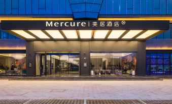 Mercure Linfenxi Railway Station