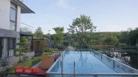 Floral Hotel·Yamama Micro Cloud Natural Healing Holiday Hotel - 수영장