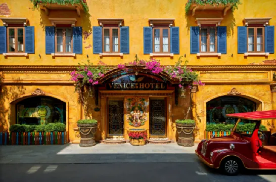 Venice Hotel Phu Quoc - Free Airport Shuttle & Sunset Town Tour