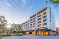HanTing Hotel (Yantai Bajiaowan International Convention and Exhibition Center) Hotels in Yantai