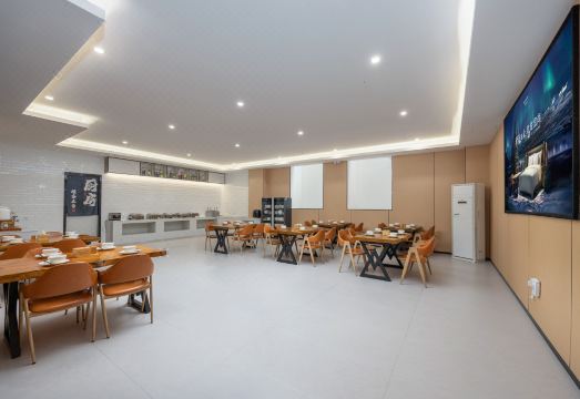 3. 이쟈무 호텔..