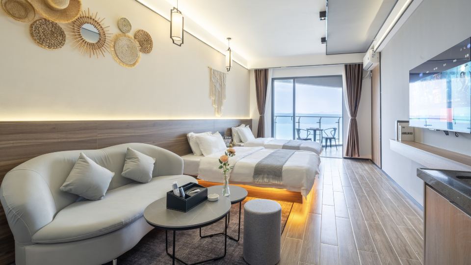 Hiyaton Hotel