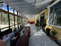 Qilian Yishan Yishui Farm Stay - Parkplatz