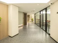 清沐鉑金飯店（南京鐵心橋地鐵站三江學院店） 翠屏山附近的飯店