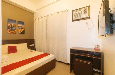 RedDoorz @ Traveler Inn Matina Hotels in Davao