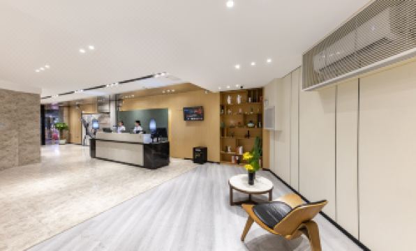 YIMI seleted Hotel (Guangzhou Zhongda Beimen Lijiang Subway Station)