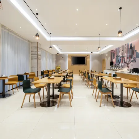 City Comfort Inn (Hechi Chengxi Avenue)
