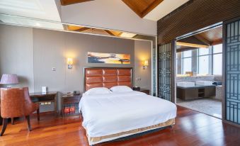 Gingko Lake Resort Hotel Villa