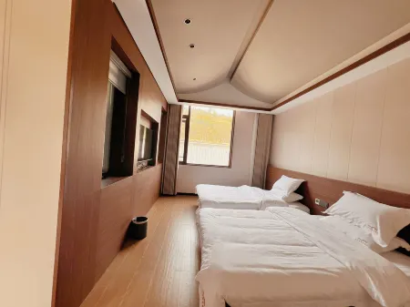 Shangshan Soup House, Daxing Hot Spring Resort Отели в г. Фенцин