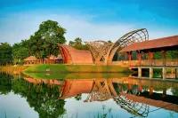 Ideal Oriental Coconut Grove Daoxiang Country Hotel Hotel dekat Guangdong Polytechnic College of Agriculture， Industry and Commerce (East to Qiaojian Lvye Mountain Villa)