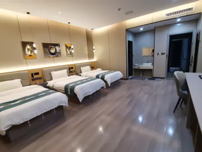 Zhengding Shiqiyoupin Hotel