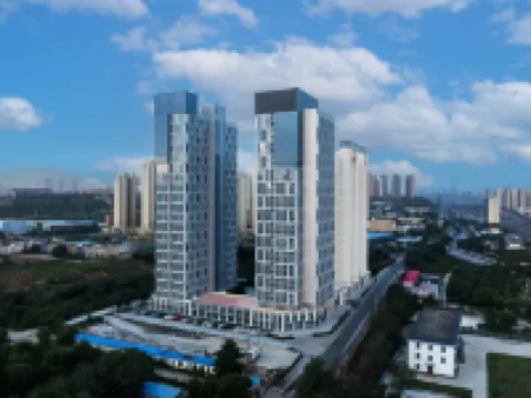 蘭莓·睿華飯店（蘭州高鐵西站店） 蘭州西站附近的飯店